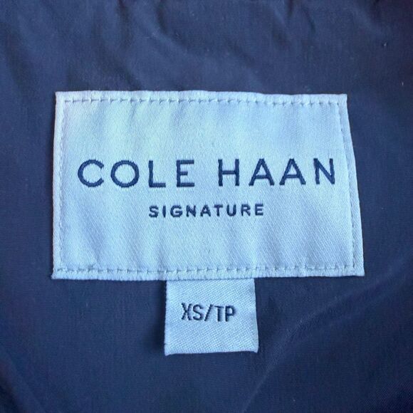 Cole Haan Women's Back Bow Packable Hooded Rain Jacket XS - Picture 5 of 7